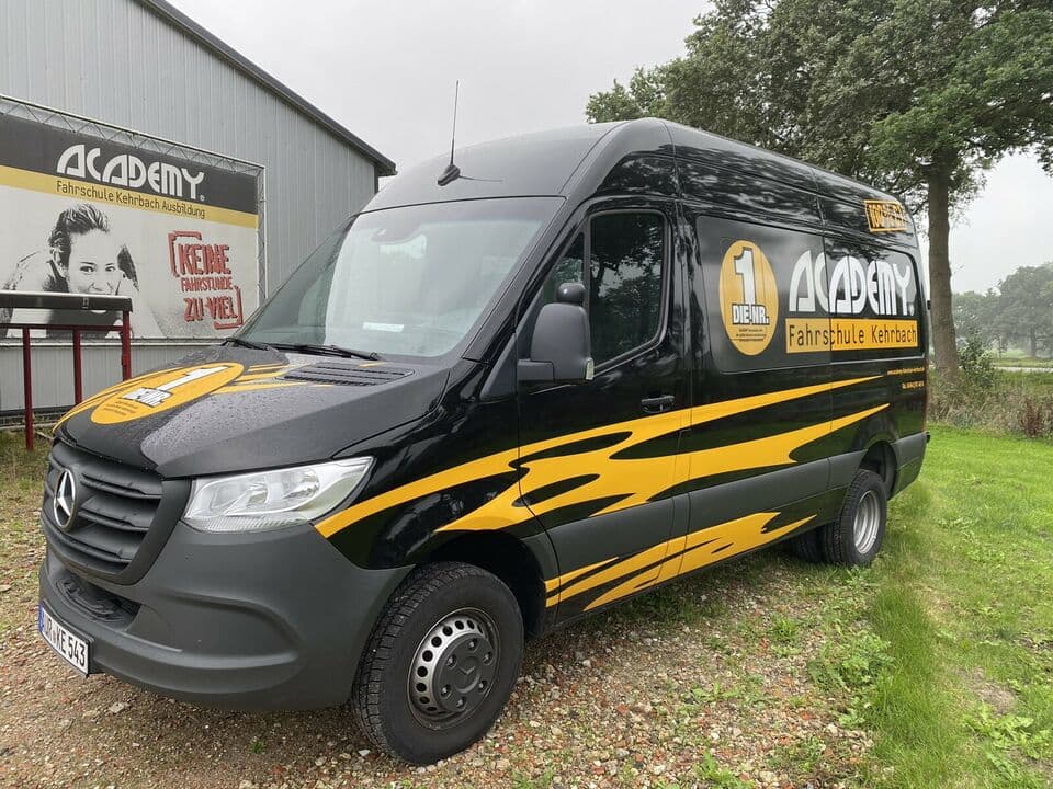 Mercedes Benz Sprinter