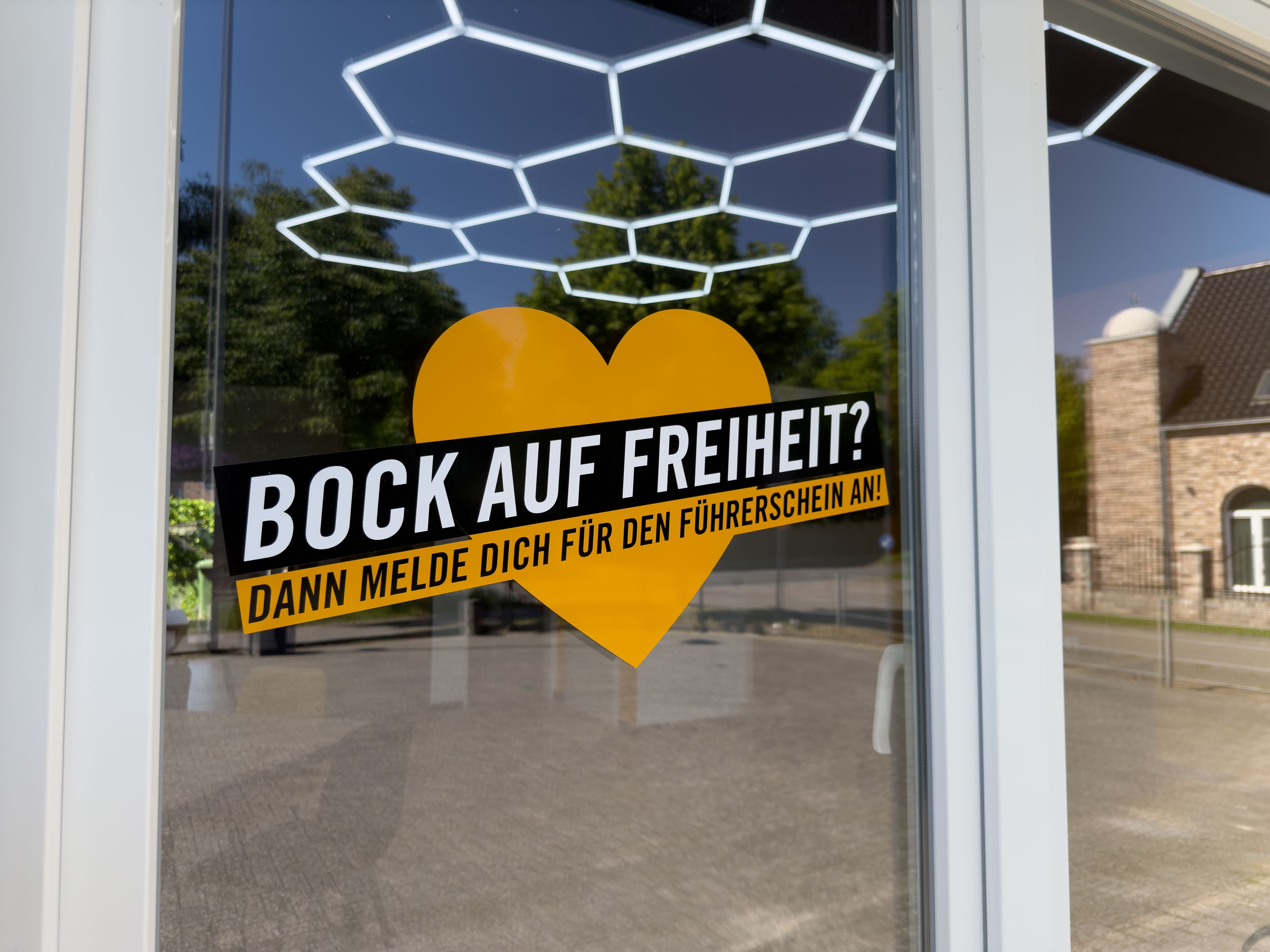 Hier entlang, um dich anzumelden