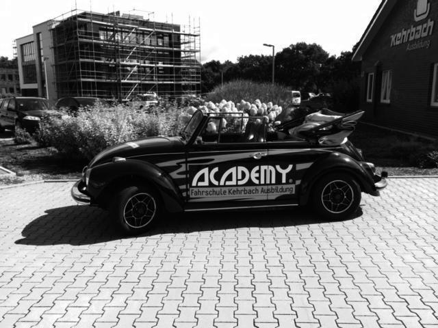 ACADEMY Fahrschule VW Käfer